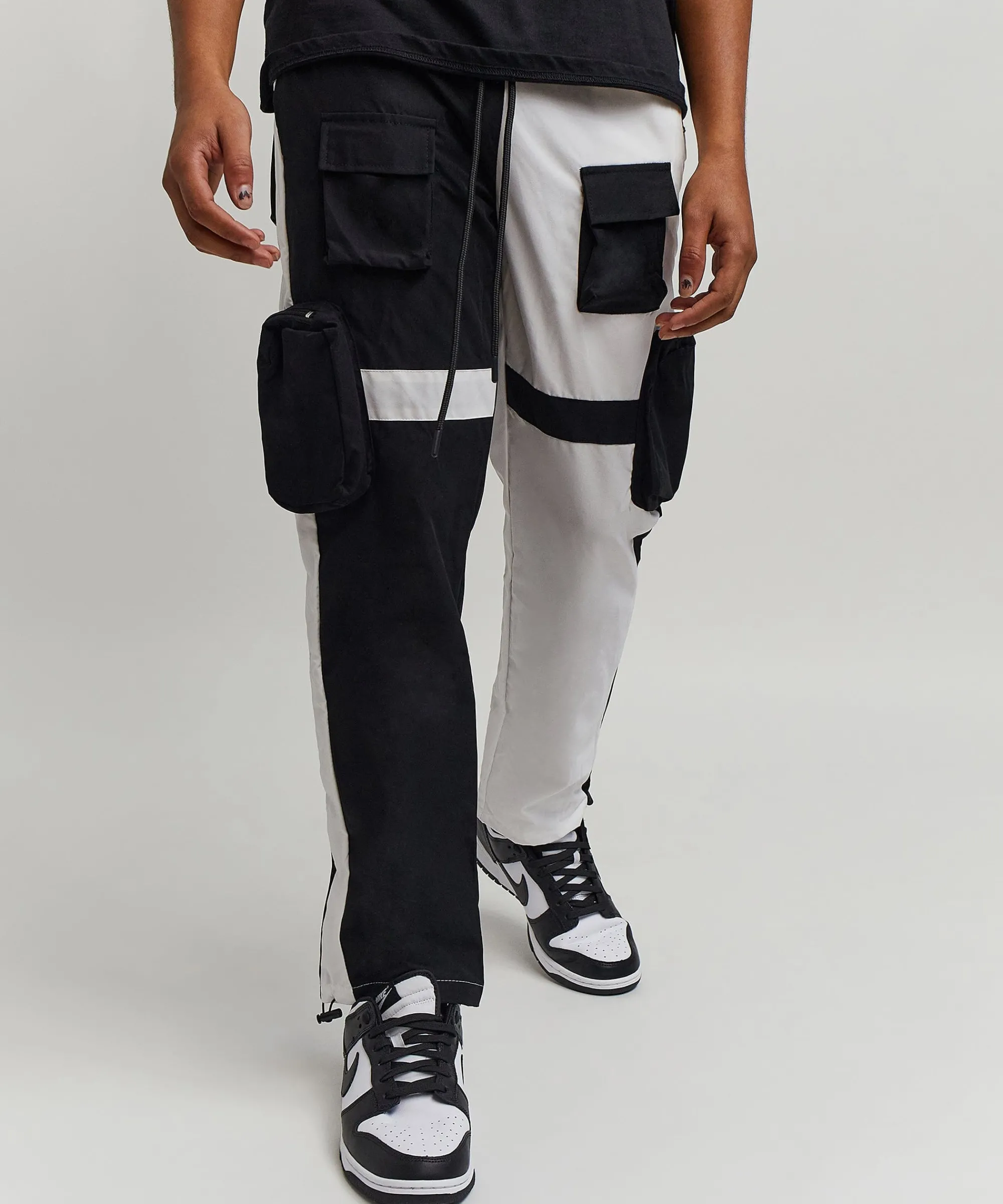 Discount Bader Cotton Twill Color Block Utility Joggers - Black&White Shop All Bottoms | Cargo & Utility Pants