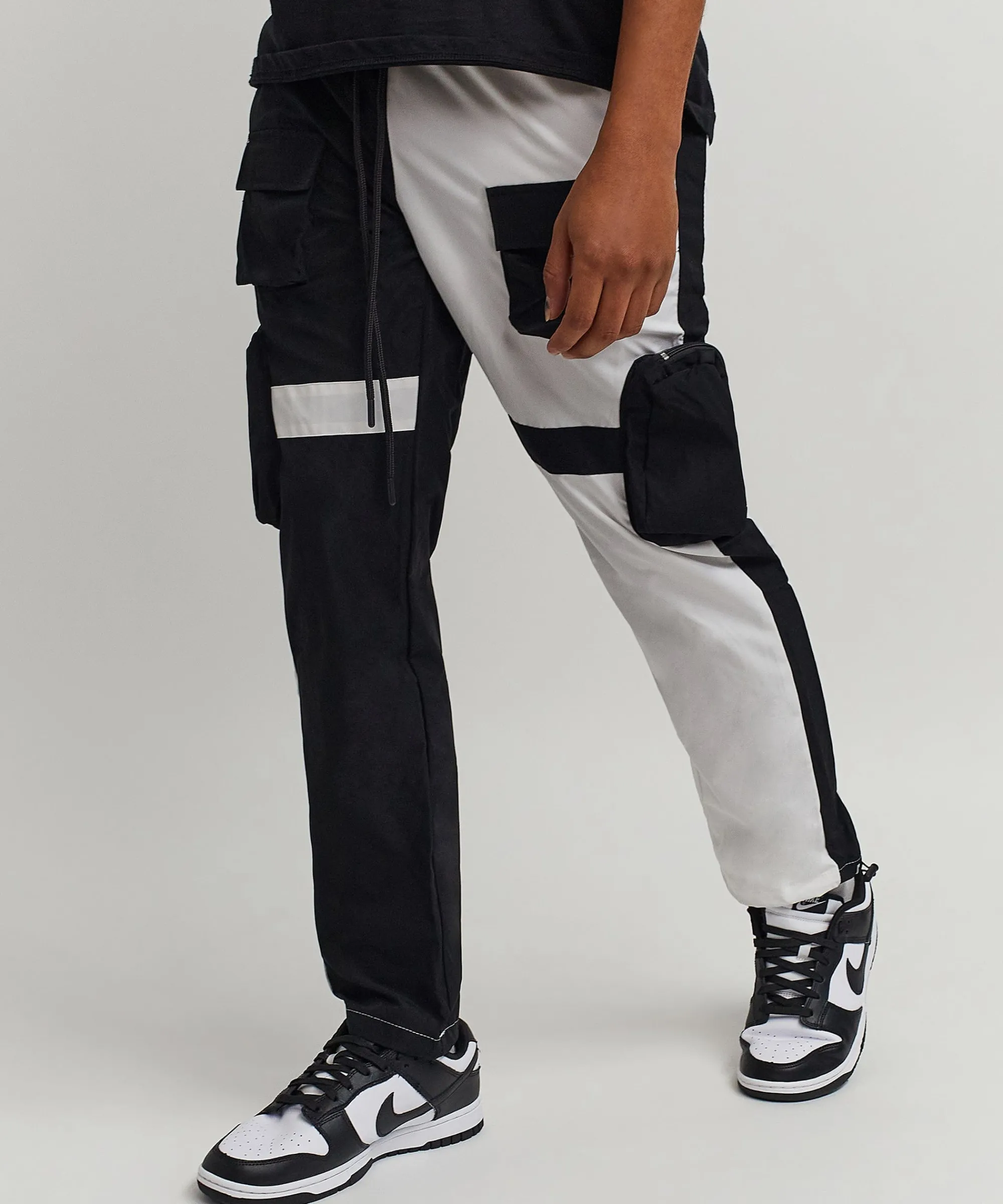 Discount Bader Cotton Twill Color Block Utility Joggers - Black&White Shop All Bottoms | Cargo & Utility Pants