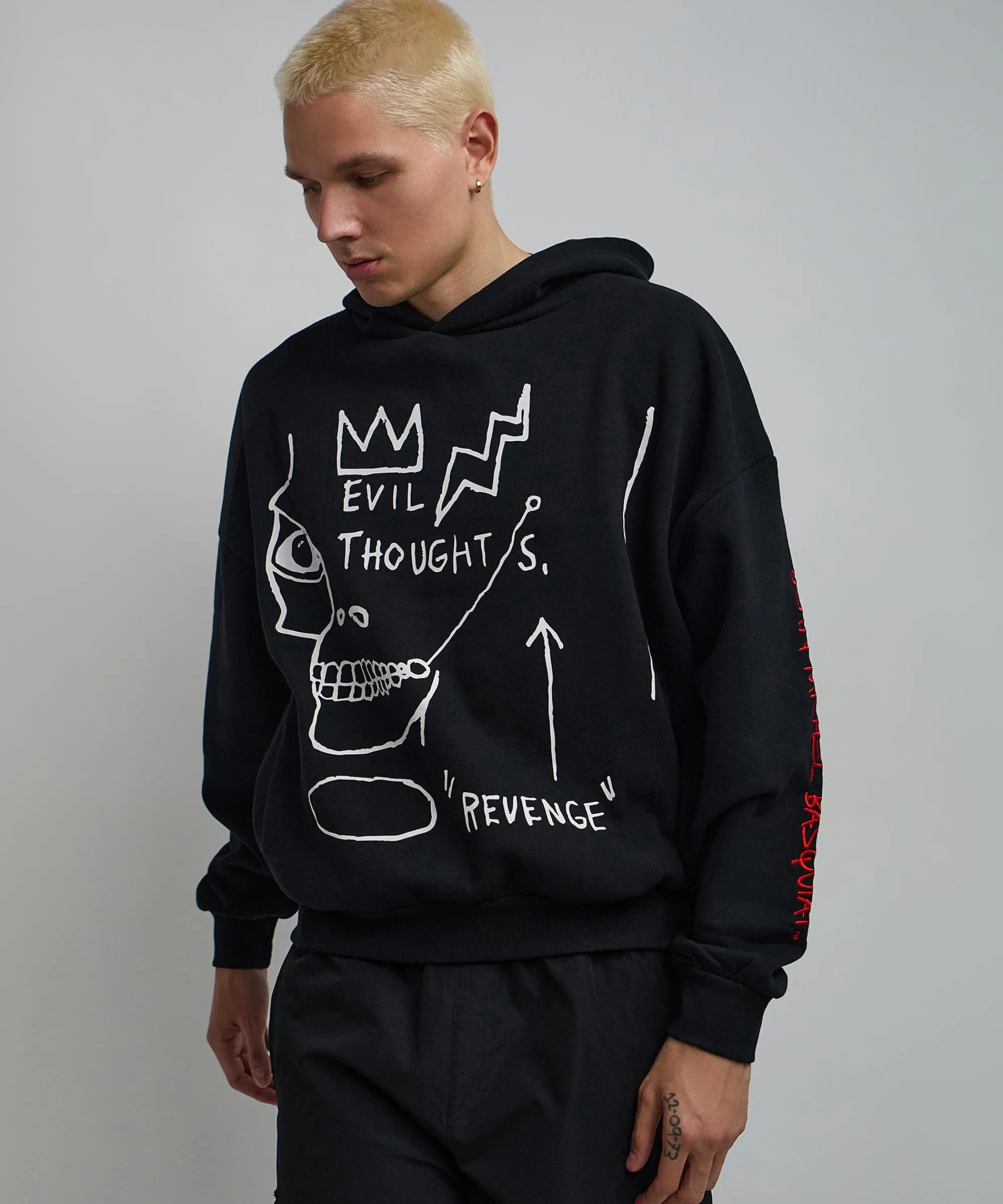 basquiat_evil_thoughts_embroidered_hoodie__black_1.webp Fashion Basquiat™ Evil Thoughts Embroidered Hoodie - Black Hoodies | Hoodies