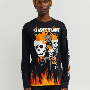 Shop Brad Skull Flame Placement Print Long Sleeve Tee Long Sleeve Tees | Graphic Tees