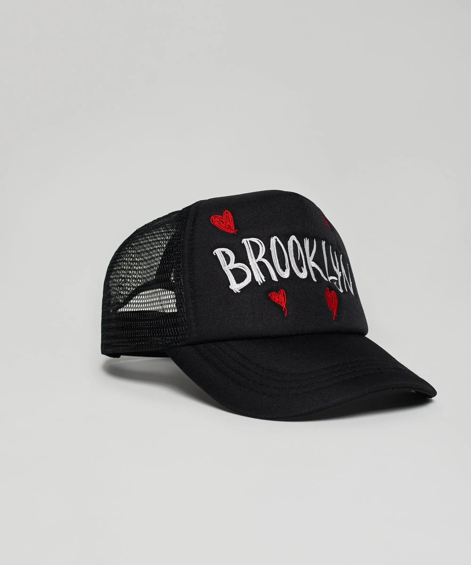 brooklyn_embroidery_trucker_hat__black_1.webp Fashion Brooklyn Embroidery Trucker Hat - Black Hats