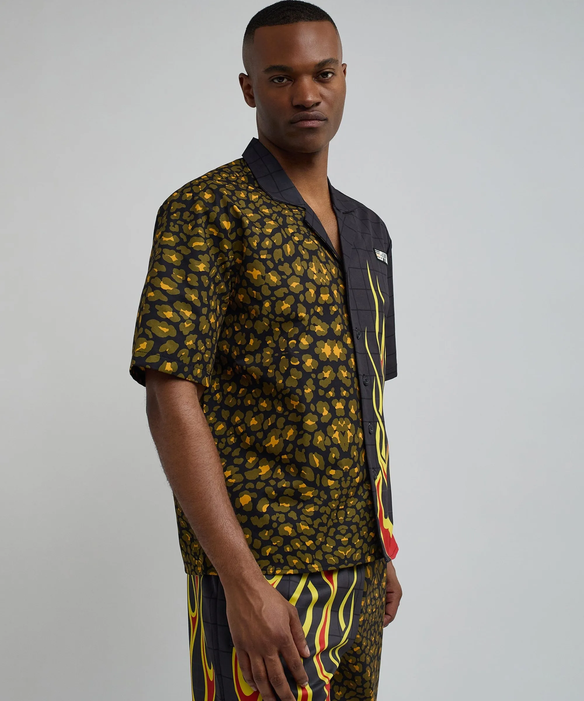 cheetah_and_flames_split_woven_short_sleeve_shirt_4.webp Cheap Cheetah And Flames Split Woven Short Sleeve Shirt Button Downs