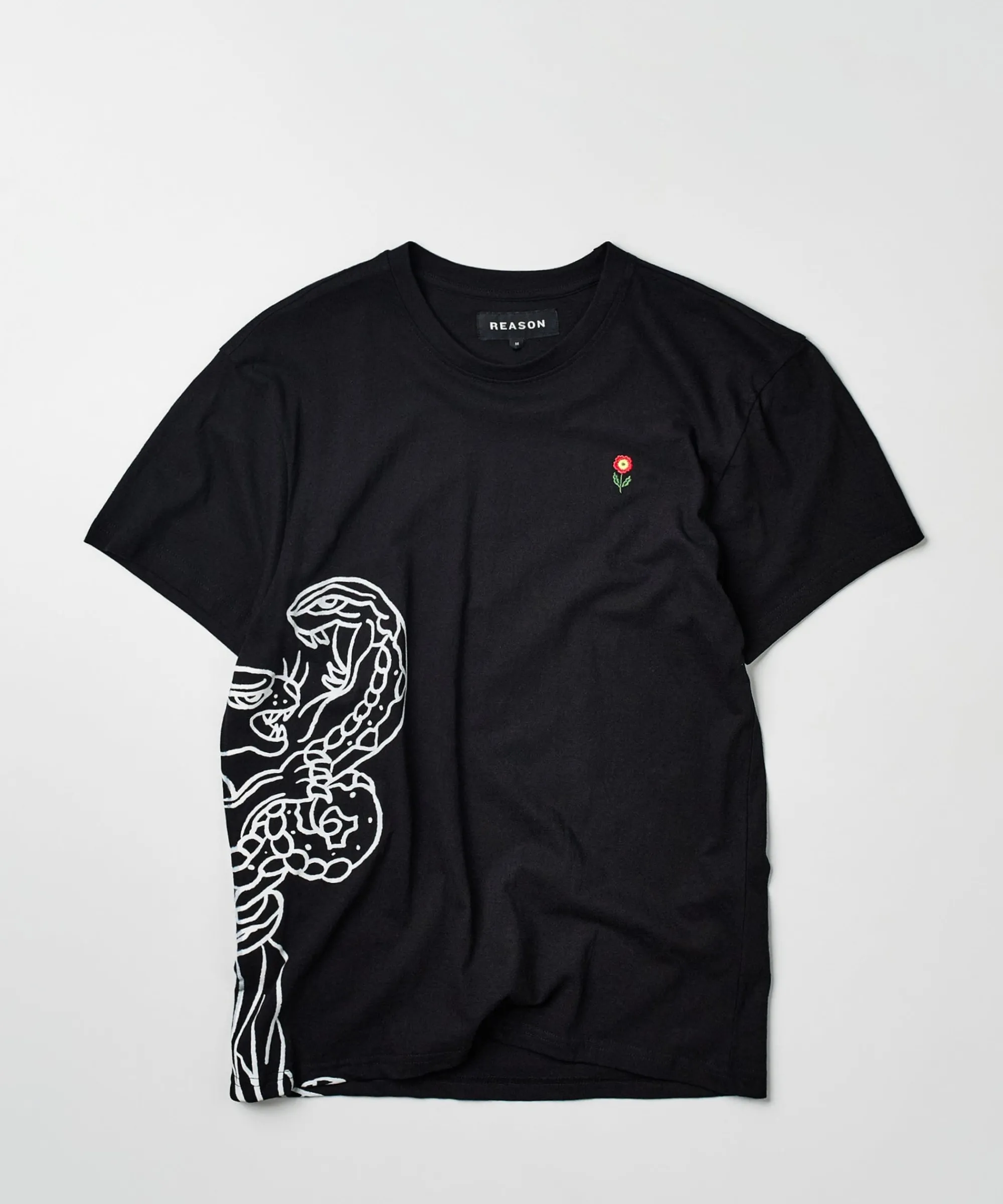 panter_short_sleeve_graphic_print_embroidered_detail_tee__black_1.webp Fashion Panter Short Sleeve Graphic Print Embroidered Detail Tee - Black Graphic Tees