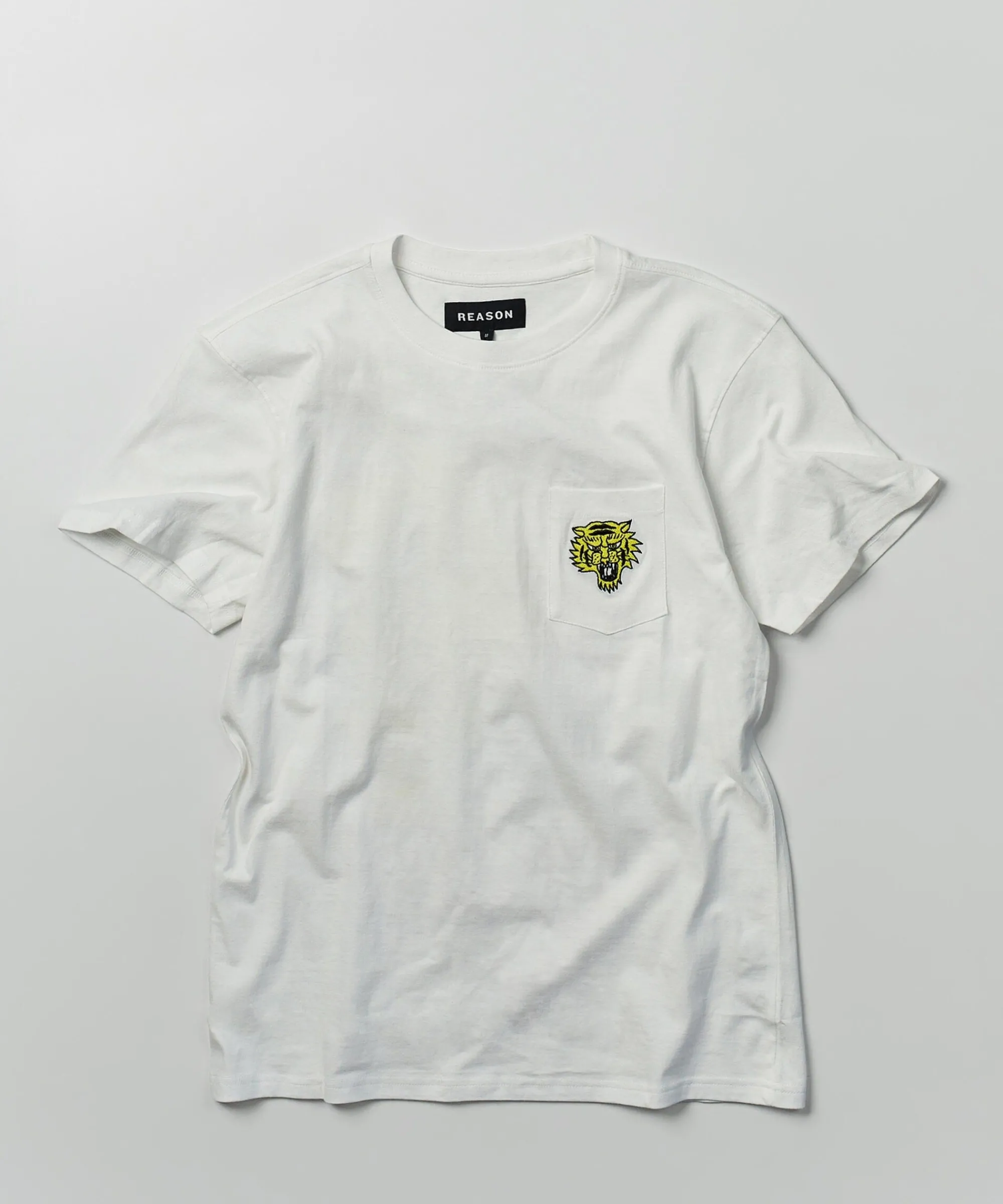 Best Sale Pave Your Own Path Short Sleeve Graphic Print Embroidered Detail Tee - White Graphic Tees