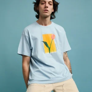 Hot Tulip Short Sleeve Tee - Light Blue Graphic Tees